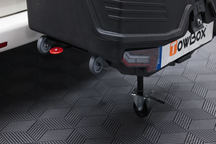 pol_pl_Towbox-Camper-Alpha-czarny-LED-short-bagaznik-box-montowany-na-hak-16321_13.png