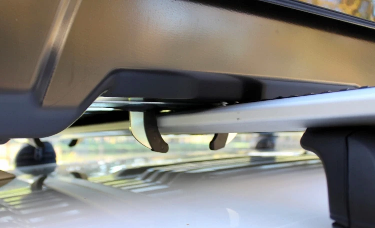 Box na dach Hakr Eternal 600L / czarny